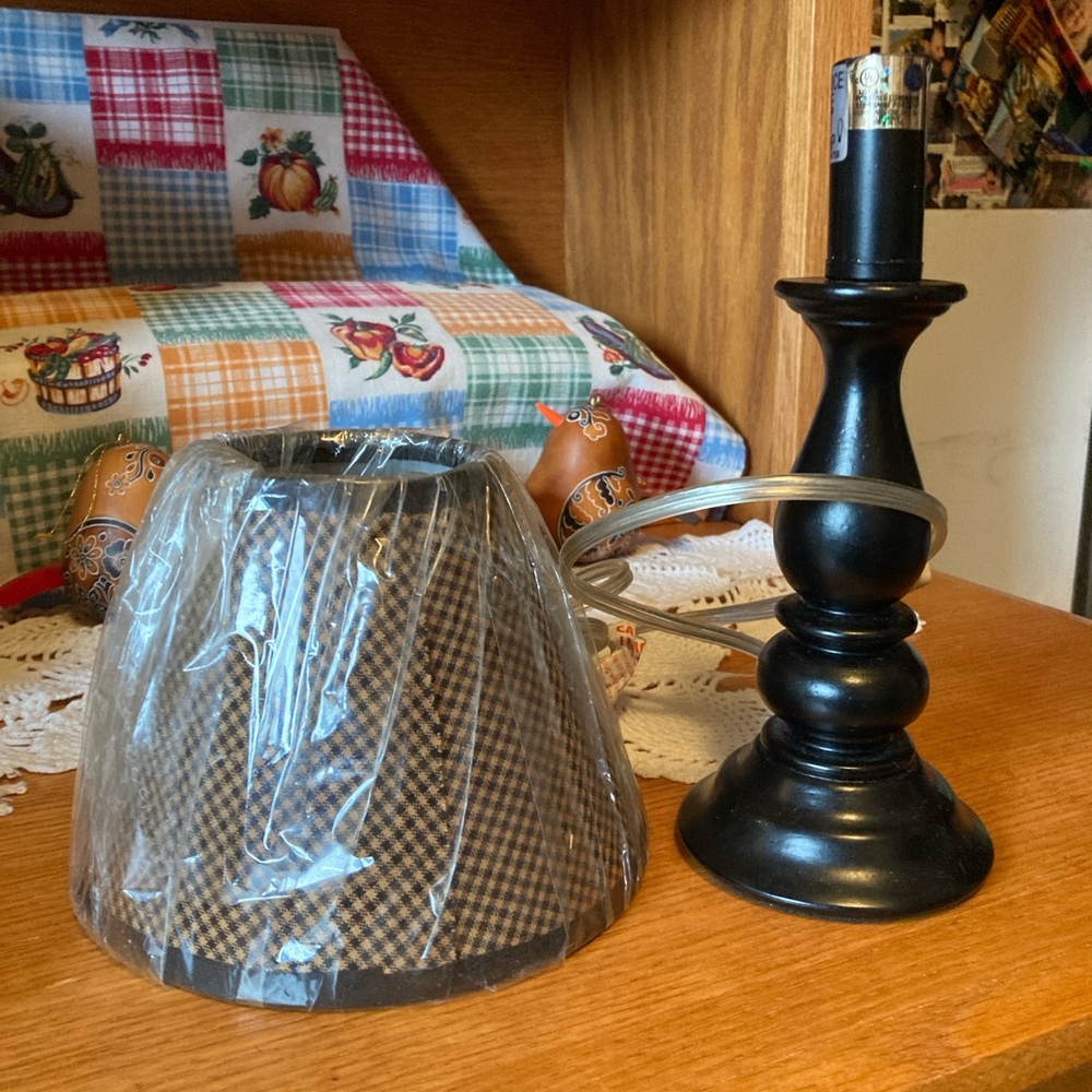 Lamp, w/Checkered Shade, Brown, 11.5” Tall (bulb not included), dark brown base - Picture 13 of 16